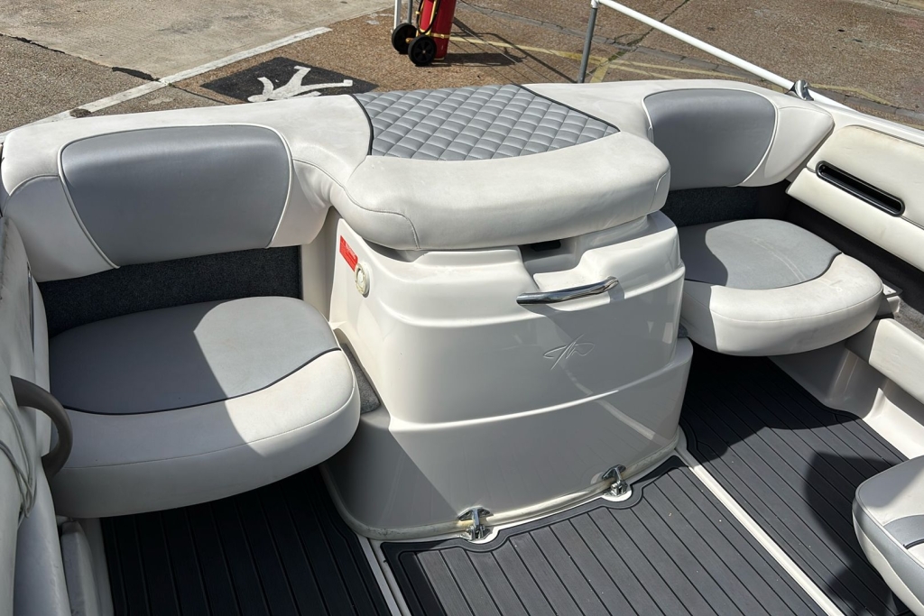 2005 Monterey 218 LS Mercruiser 4.3L V6 MPLA