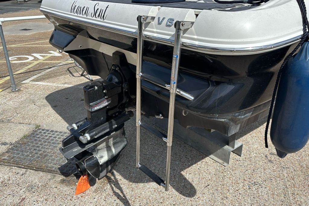 2005 Monterey 218 LS Mercruiser 4.3L V6 MPLA