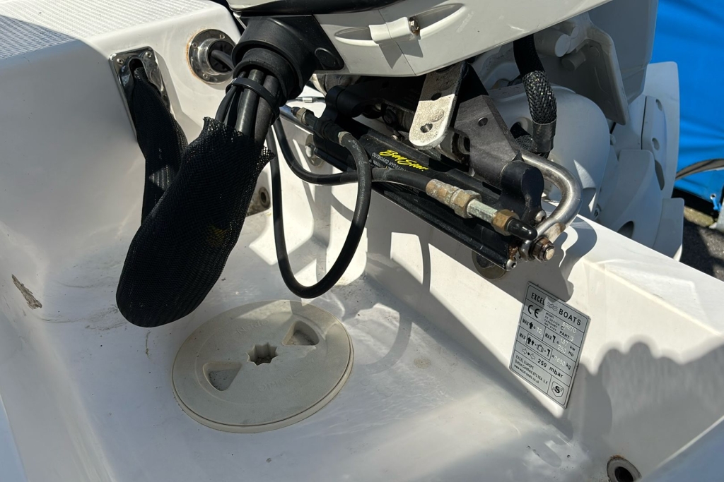 2013 Excel Virage 670 Evinrude ETEC 150 V6 Gen1