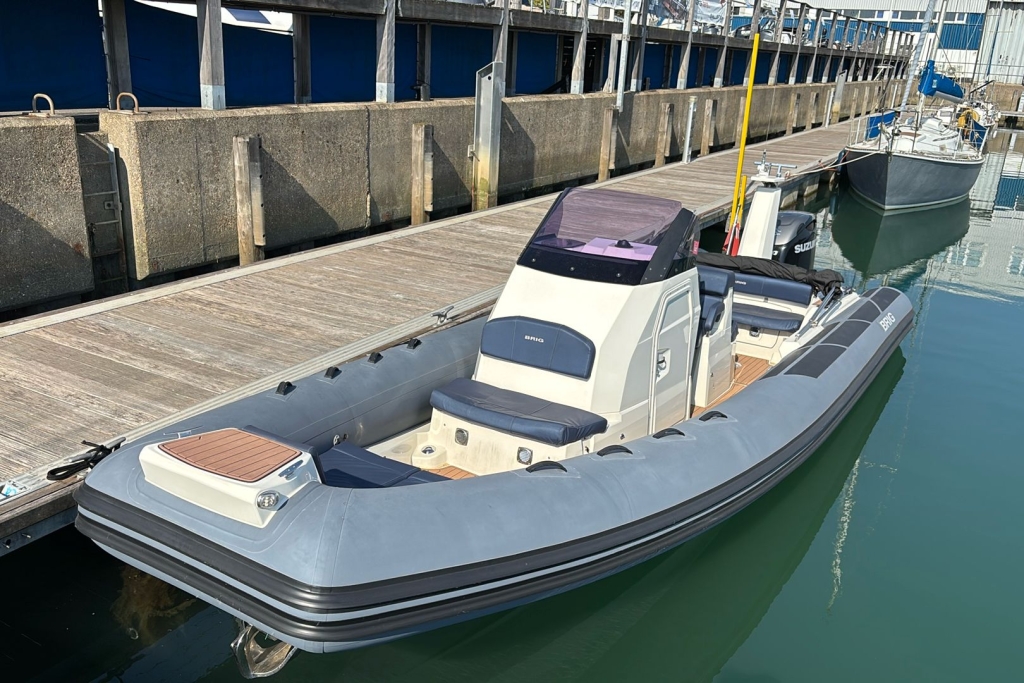 2019 Brig Eagle 8 Suzuki DF350 V6