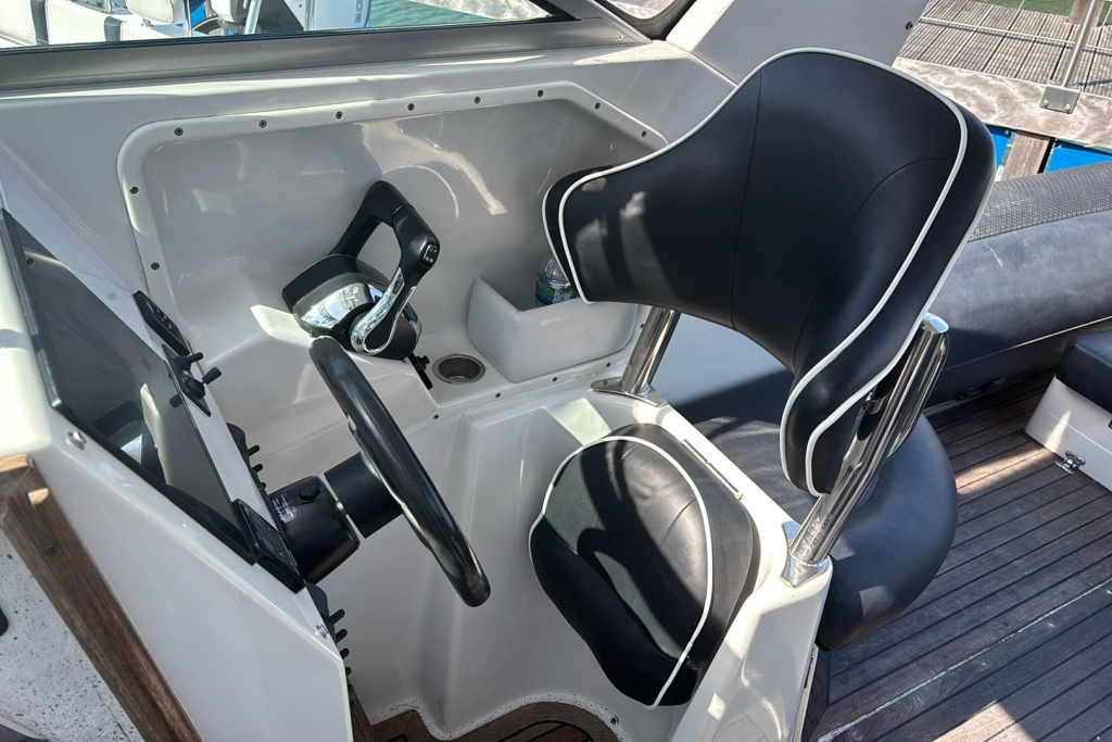2004 (2023 Refurb) Protector (Rayglass) 8.5 Twin Suzuki DF200
