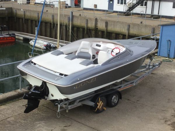 Boat Details – Ribs For Sale - Used Donzi 22SX Power with 5.0 V8 Mercruiser Inboard Engine