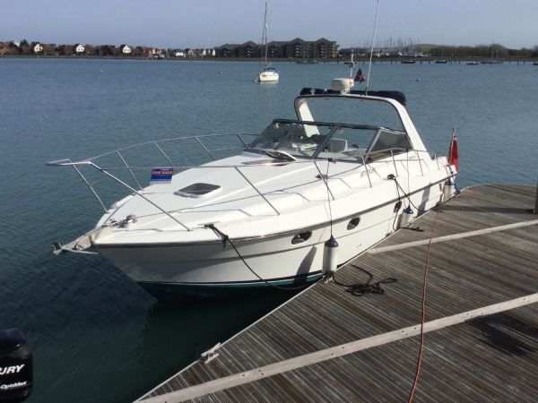 Click to see Used Fairline Targa 33 Sports Cruiser with Twin Volvo KAD44 260hp Engines