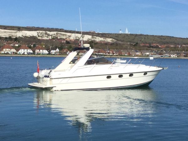 Boat Details – Ribs For Sale - Used Fairline Targa 33 Sports Cruiser with Twin Volvo KAD44 260hp Engines