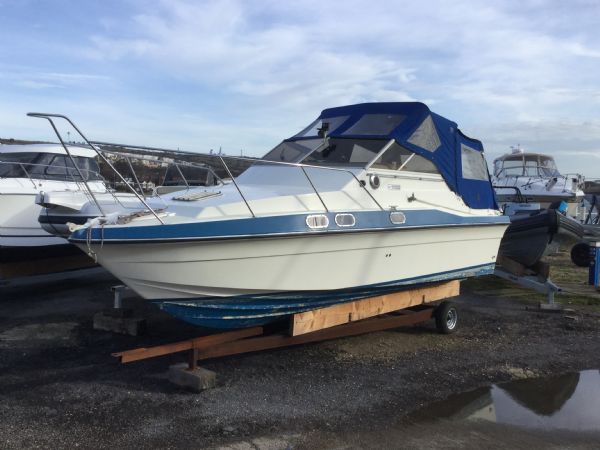 Boat Details – Ribs For Sale - Used Fairline Sunfury 26 with Yamaha Inboard Turbo Diesel Engine