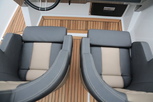 Boat Details – Ribs For Sale - New Finnmaster S6 Console Boat with Yamaha Outboard Engine