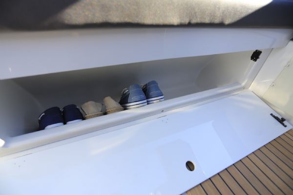 Boat Details – Ribs For Sale - New Finnmaster T8 Day Cruiser with Yamaha Outboard Engine