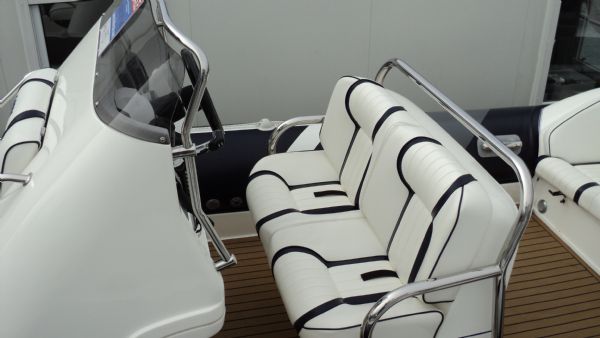Boat Details – Ribs For Sale - Used Cobra 8.0m RIB with Yamaha 300HP Outboard Engine