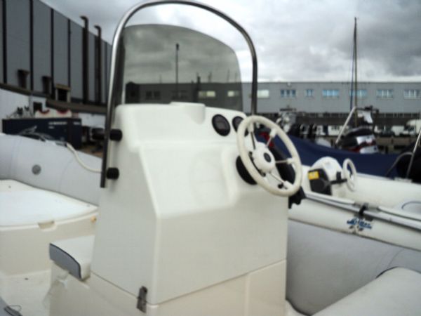 Boat Details – Ribs For Sale - Bombard Explorer SB 5.0m RIB with Yamaha 60HP 4 Stroke Engine and Trailer