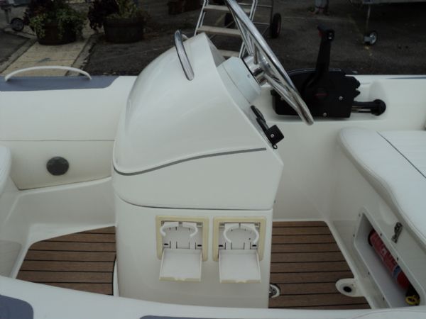 Boat Details – Ribs For Sale - Avon Seasport 320DL De Luxe RIB with Mariner 25HP 4 Stroke Outboard Engine