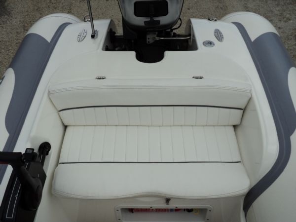 Boat Details – Ribs For Sale - Avon Seasport 320DL De Luxe RIB with Mariner 25HP 4 Stroke Outboard Engine