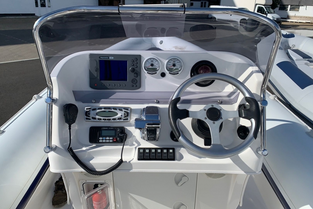 Boat Details – Ribs For Sale - Cobra RIB 8.6 Mercury Verado 275hp 2007