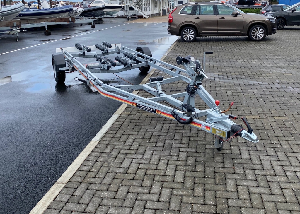 Boat Listing - SBS R2/1900 EL Sports RIB Trailer 2019