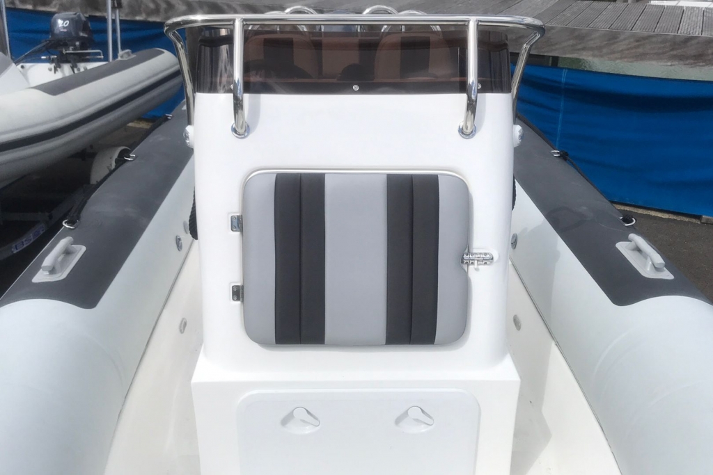 #1605 BALLISTIC 5.5 WITH YAMAHA F70HP ENGINE_5.jpg