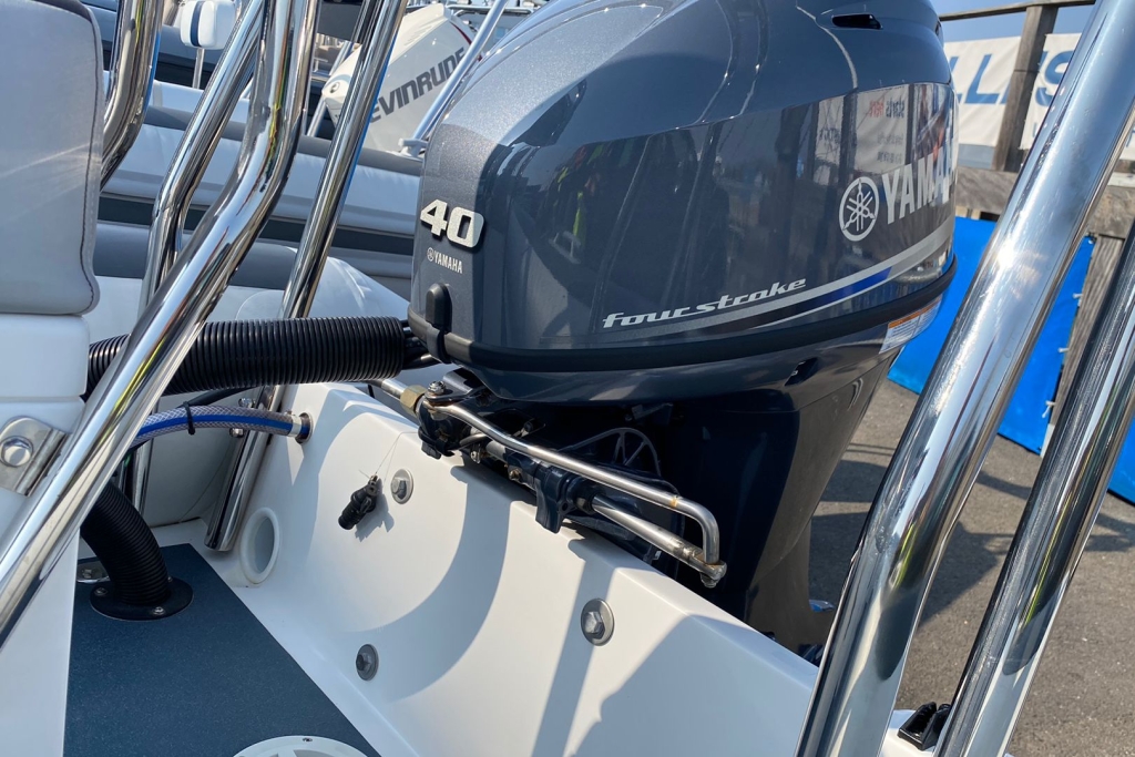 2019 Ballistic RIB 4.2 Yamaha F40F SBS 750kg Roller