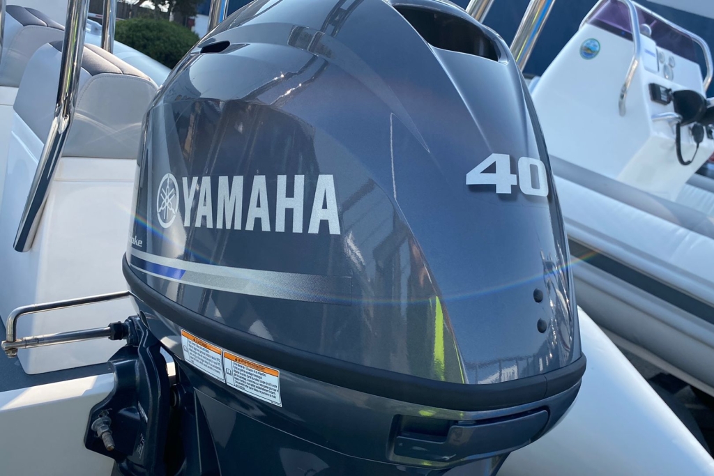 2019 Ballistic RIB 4.2 Yamaha F40F SBS 750kg Roller