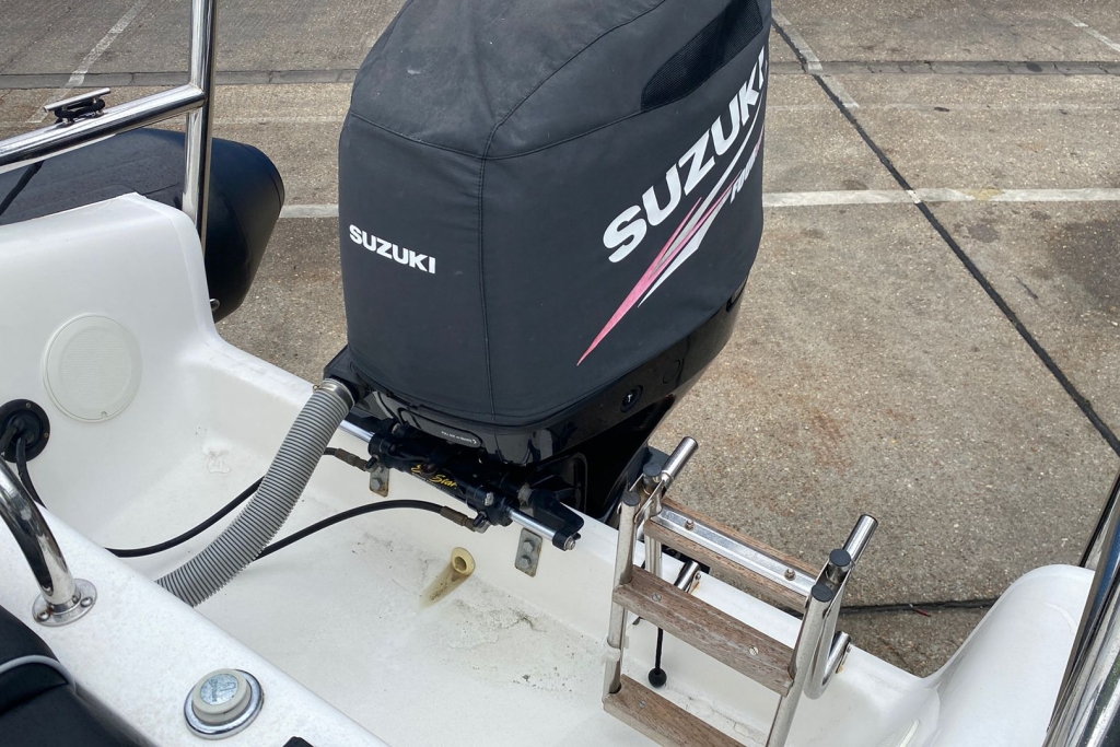 Boat Details – Ribs For Sale - 2009 Ribquest 7.8 Suzuki DF250