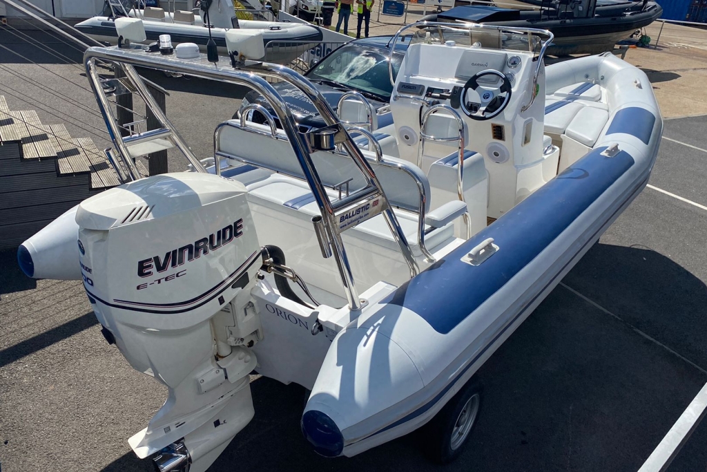 1824 - BALLISTIC 6.5 RIB WITH EVINRUDE ETEC 200 V6 ENGINE._2.jpg