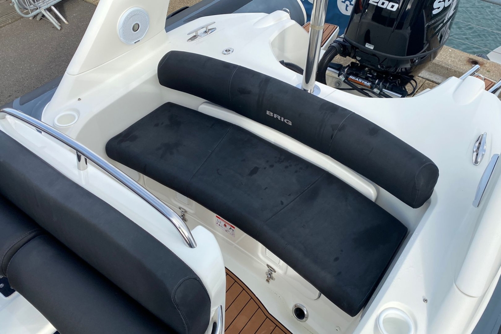 Boat Details – Ribs For Sale - 2018 Brig Eagle 650 Suzuki DF200 Extreme 1500kg Roller