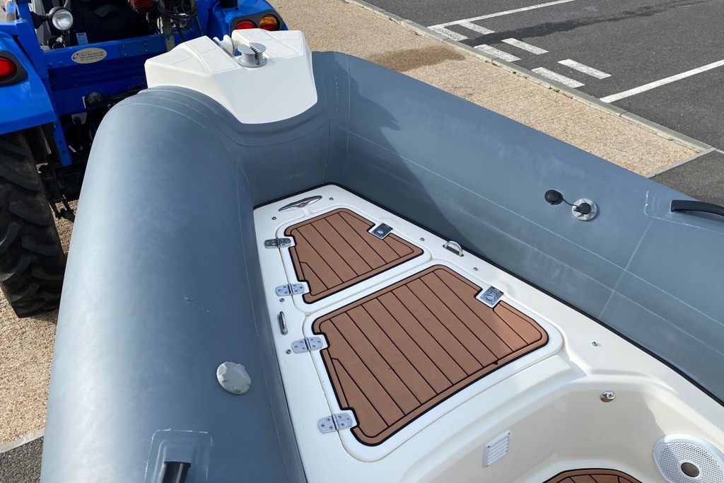 Boat Details – Ribs For Sale - 2018 Brig Eagle 650 Suzuki DF200 Extreme 1500kg Roller