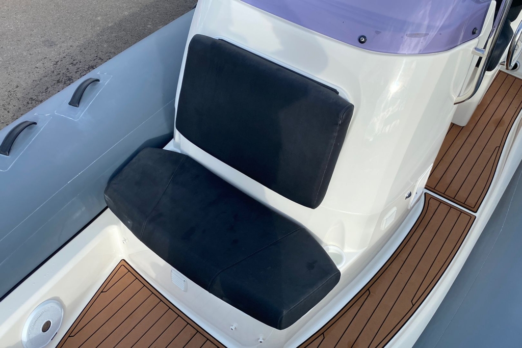 Boat Details – Ribs For Sale - 2018 Brig Eagle 650 Suzuki DF200 Extreme 1500kg Roller