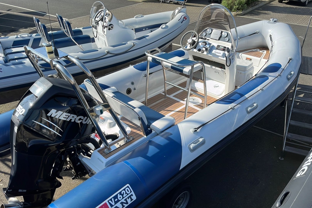 Boat Details – Ribs For Sale - 2009 Valiant V-620 Sport Mercury Verado 150