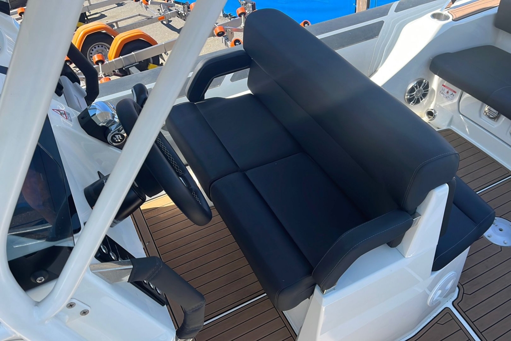 Boat Details – Ribs For Sale - 2022 Brig Eagle 8 Suzuki DF350 Duo-Prop