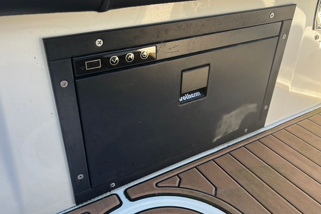 Boat Details – Ribs For Sale - 2022 Brig Eagle 8 Suzuki DF350 Duo-Prop