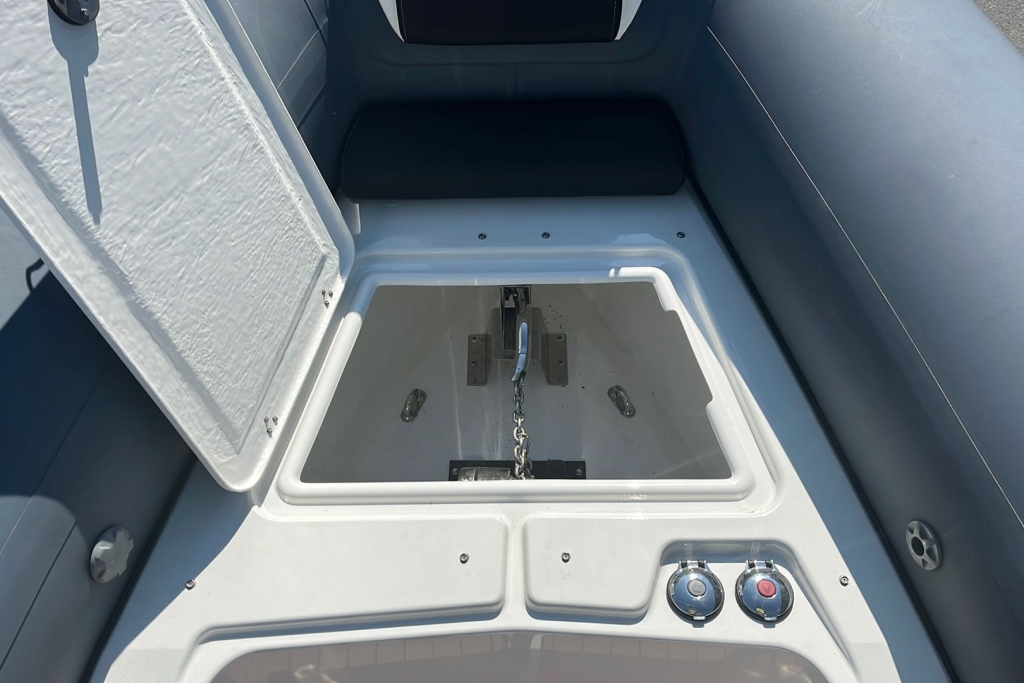 Boat Details – Ribs For Sale - 2022 Brig Eagle 8 Suzuki DF350 Duo-Prop