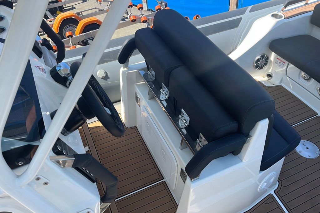 Boat Details – Ribs For Sale - 2022 Brig Eagle 8 Suzuki DF350 Duo-Prop