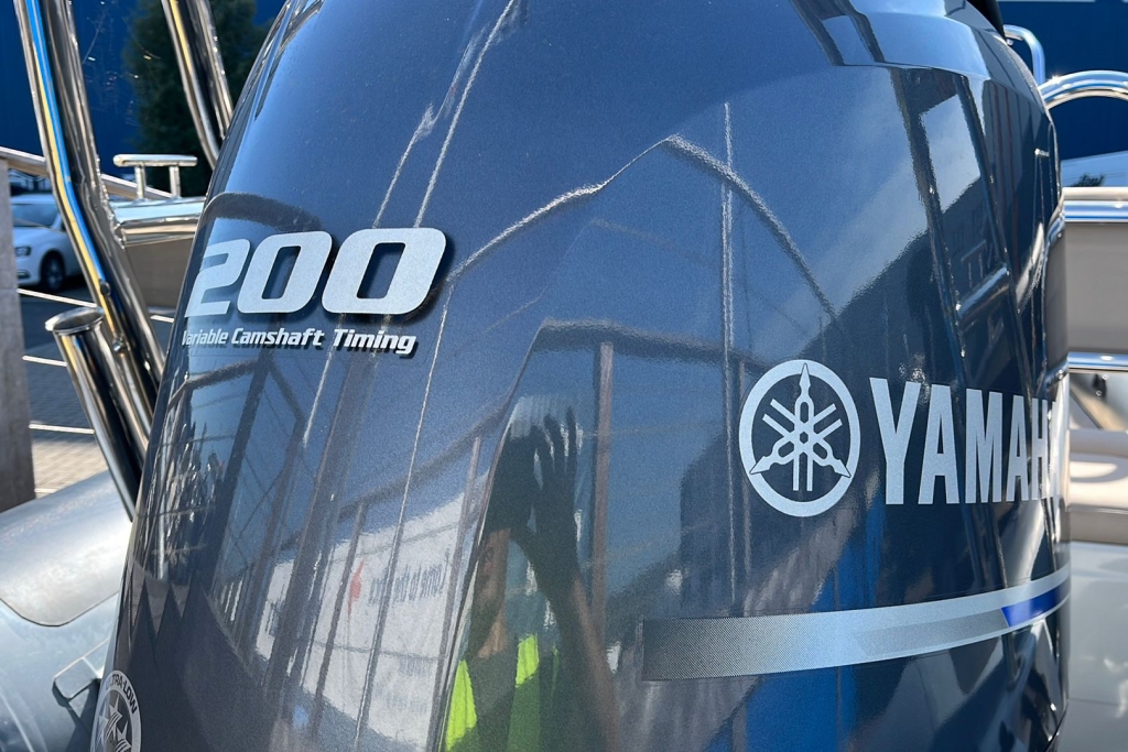 2022 Ballistic LS68 Yamaha F200XCA