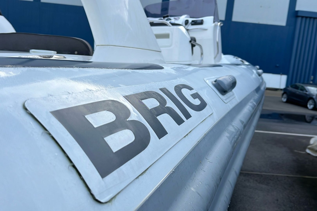 2012 Brig Eagle 780