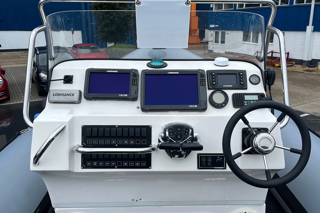 Boat Details – Ribs For Sale - 2011 Humber RIB Quinquari 9m Offshore Evinrude ETEC Gen2 300 V6 Twin axle roller trailer