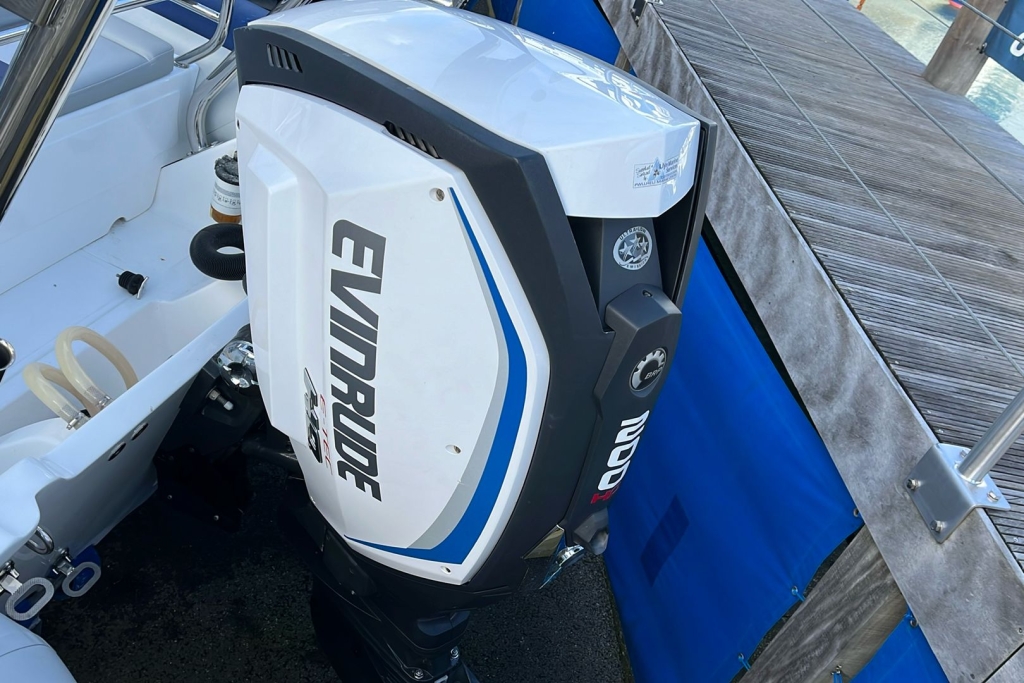 2016 Ballistic 6.5 RIB Evinrude ETEC Gen2 200 V6 H.O.
