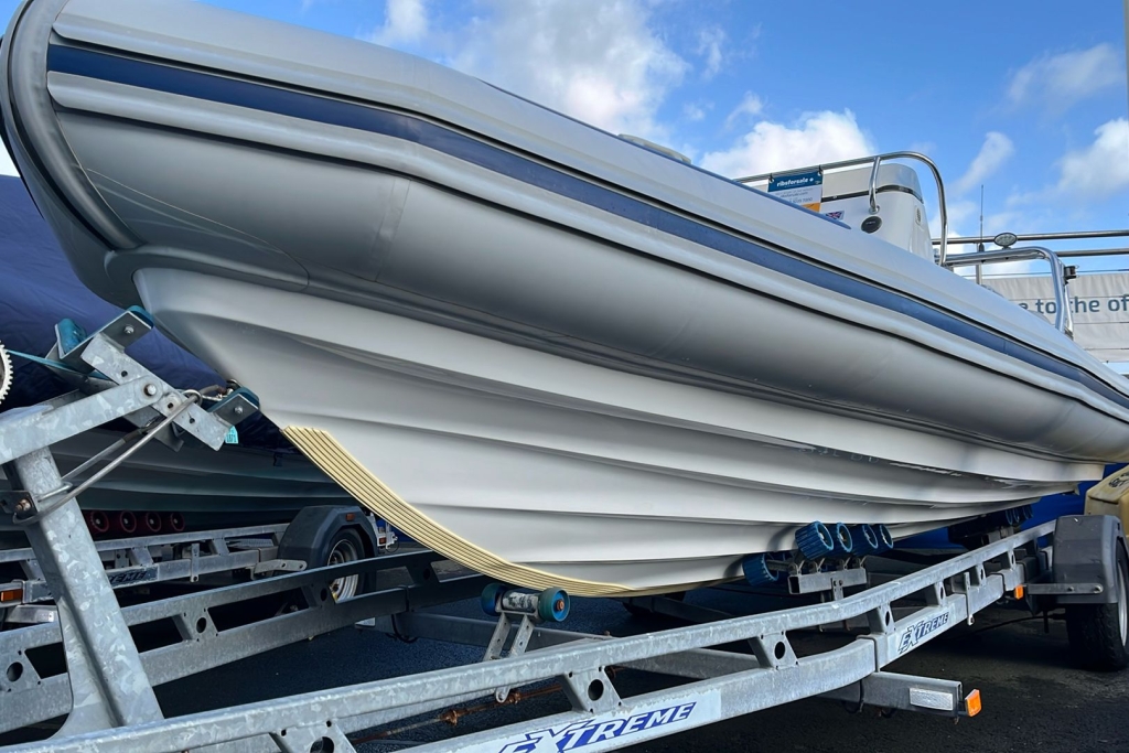 2016 Ballistic 6.5 RIB Evinrude ETEC Gen2 200 V6 H.O.