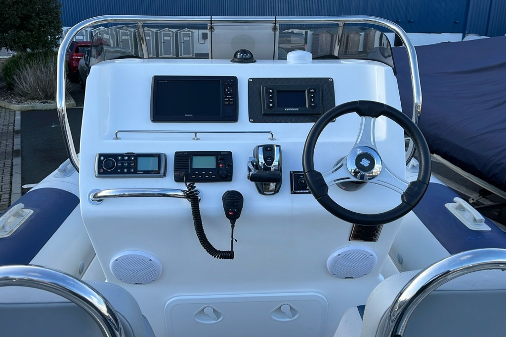 2016 Ballistic 6.5 RIB Evinrude ETEC Gen2 200 V6 H.O.