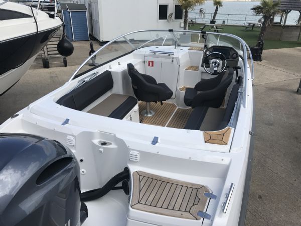 Boat Details – Ribs For Sale - New Finnmaster 62 Day Cruiser with Yamaha F150HP Outboard Engine