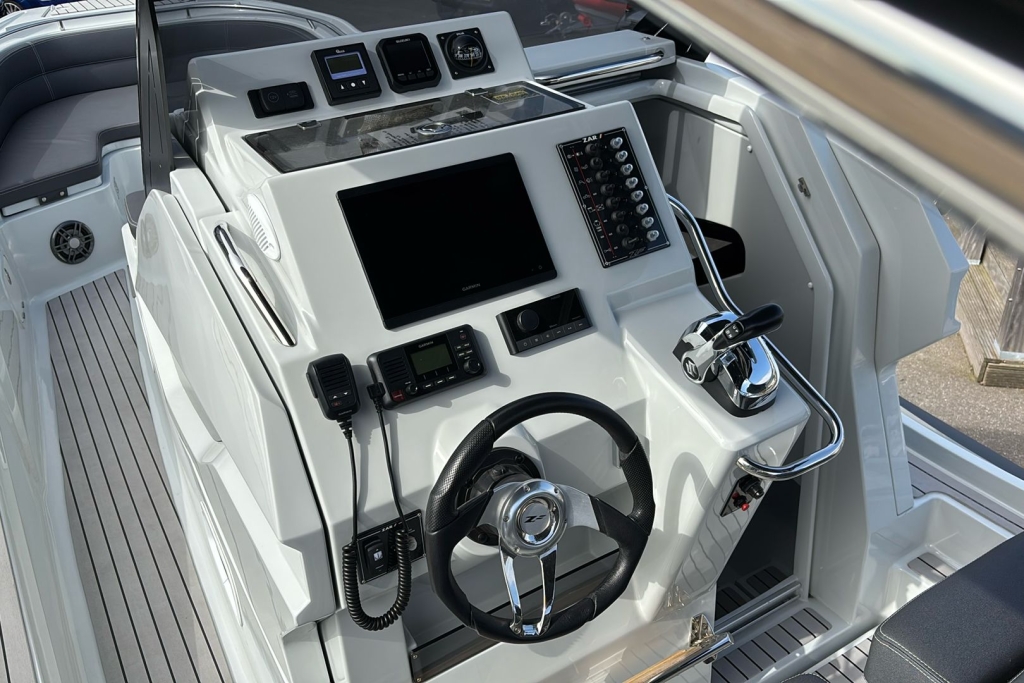2022 ZAR Formenti 95 SL RIB Suzuki DF350