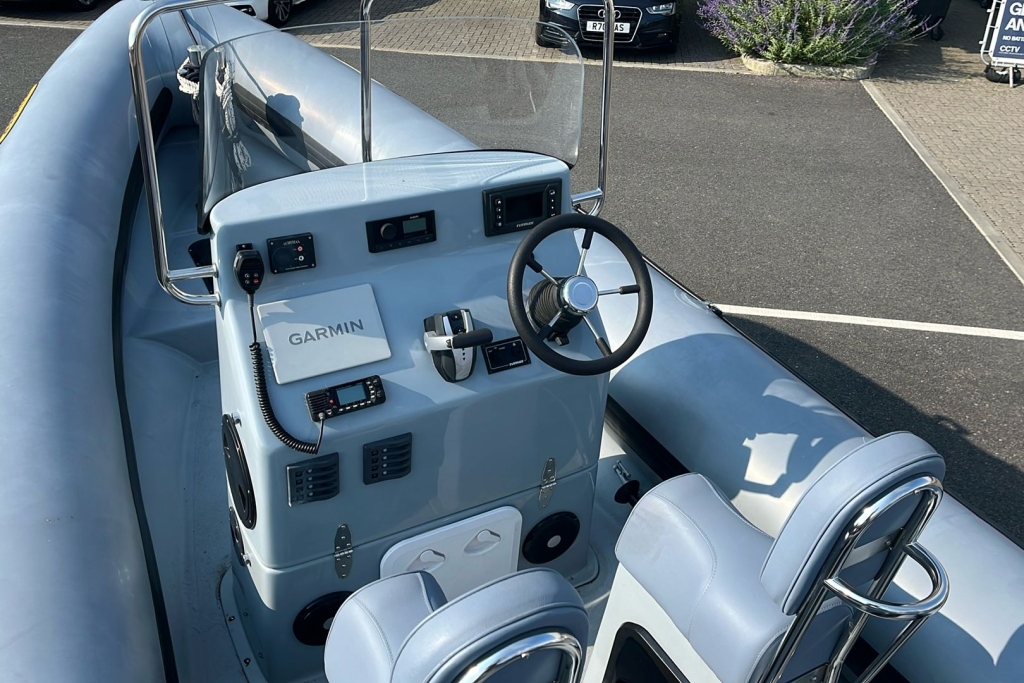 Boat Details – Ribs For Sale - 2021 Humber RIB Ocean Pro 8m Evinrude ETEC Gen 2 300