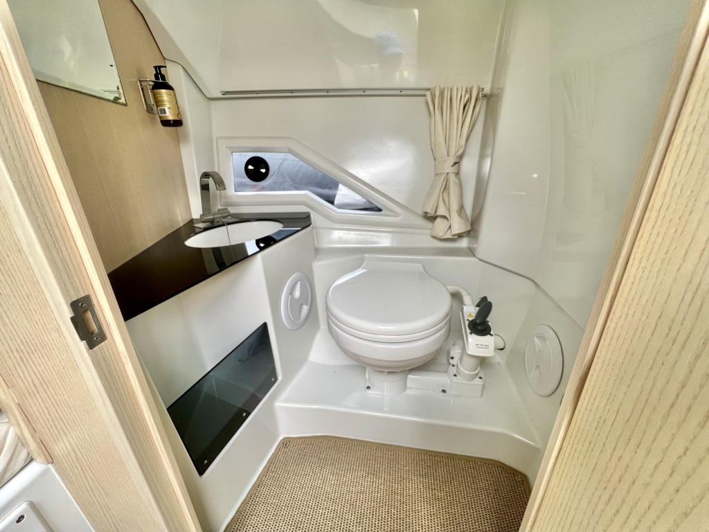 Boat Details – Ribs For Sale - 2018 Finnmaster T8 Yamaha F300BETX