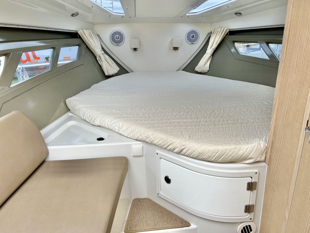 Boat Details – Ribs For Sale - 2018 Finnmaster T8 Yamaha F300BETX