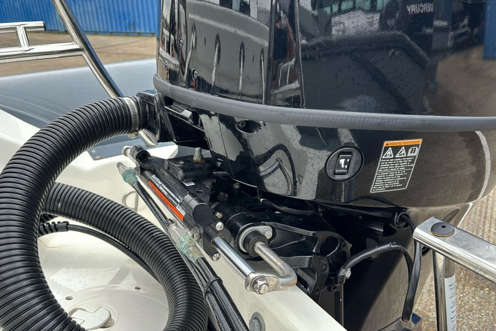 2022 Brig Navigator 570 Suzuki DF115