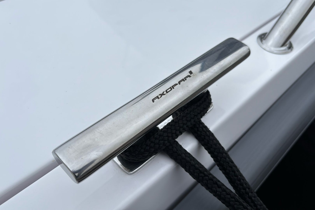 2021 AXOPAR 28 T-Top Mercury Verado L6 400