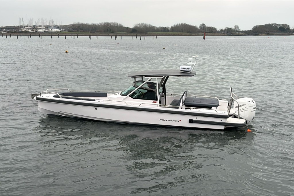 2021 AXOPAR 28 T-Top Mercury Verado L6 400