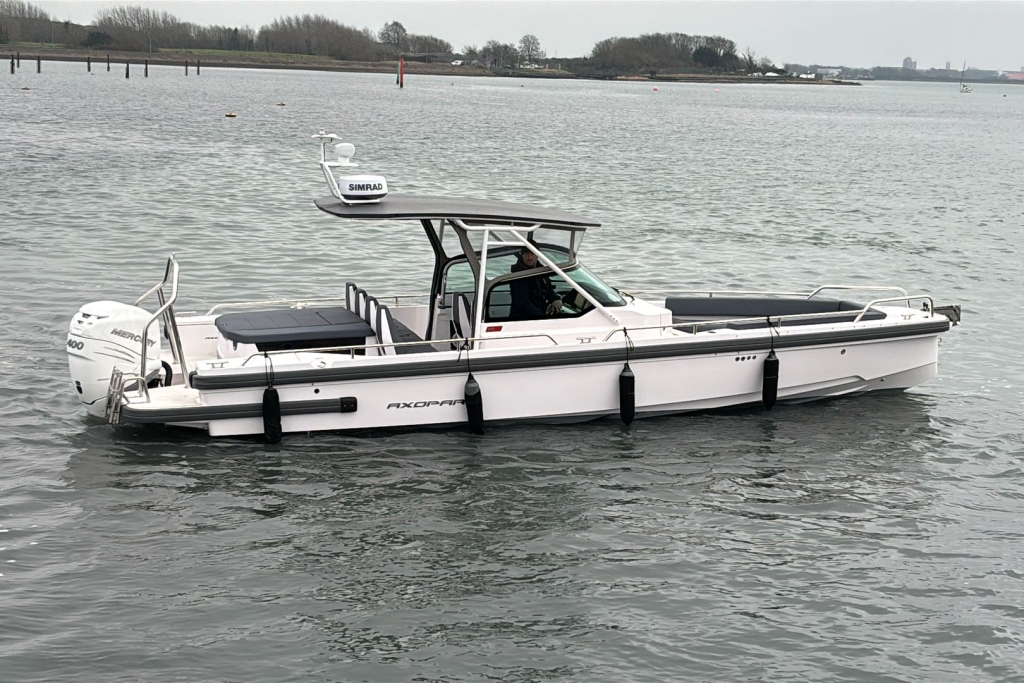 2021 AXOPAR 28 T-Top Mercury Verado L6 400