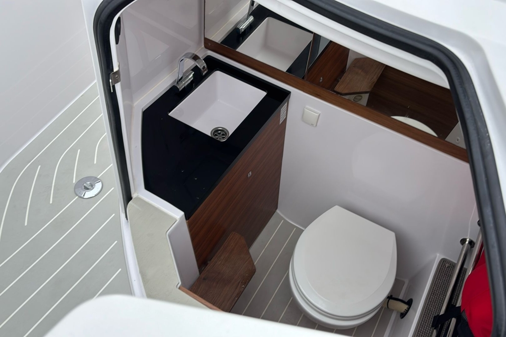 2021 AXOPAR 28 T-Top Mercury Verado L6 400