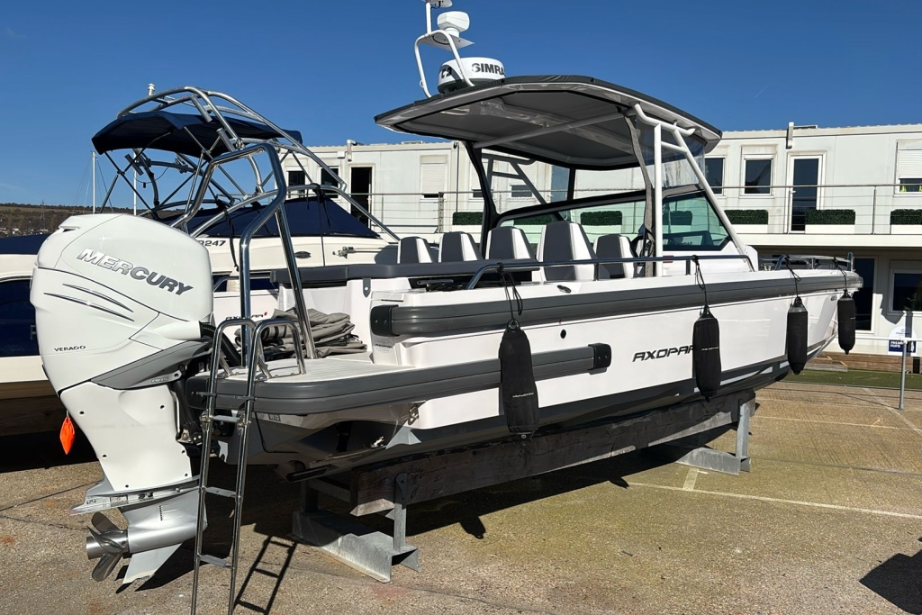2021 AXOPAR 28 T-Top Mercury Verado L6 400