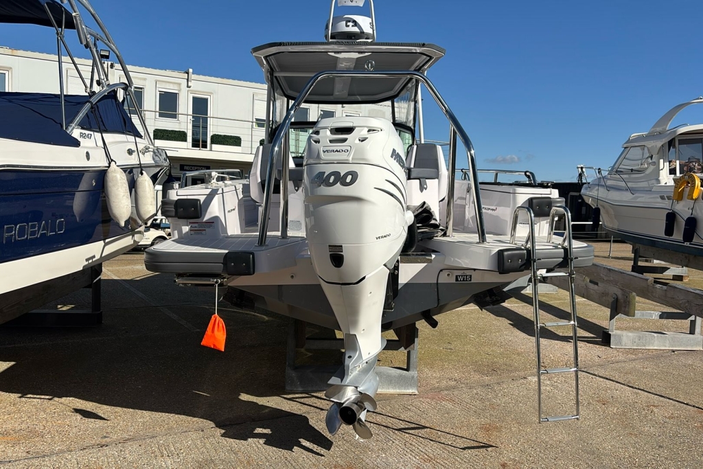 2021 AXOPAR 28 T-Top Mercury Verado L6 400