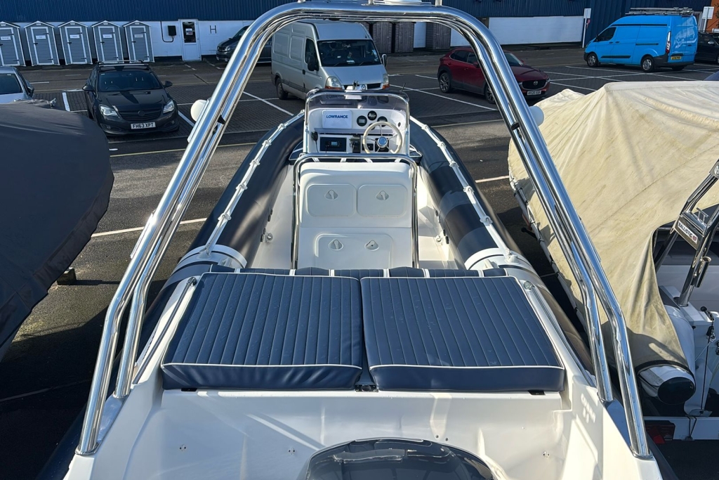 2004 Cobra RIB 8.5 Yamaha F250 V6