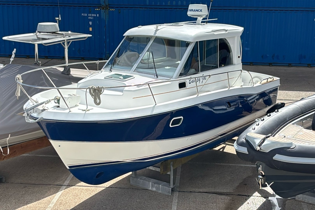 New & Second Hand RIBs & Engines for sale - 2004 Beneteau Antares 760 Volvo TAMD41P-A